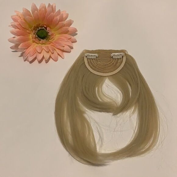 ⭐️Clip In Straight Hair Bang Fringe - Bleach Blonde⭐️ - Picture 6 of 7